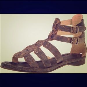NWT Frye Rachel Moto gladiator women’s 9 NWT